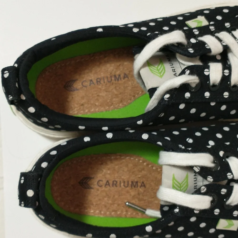 Cariuma OCA Low Black Polka Dot‎ Canvas Sneaker, Women's Size 7, Adorable